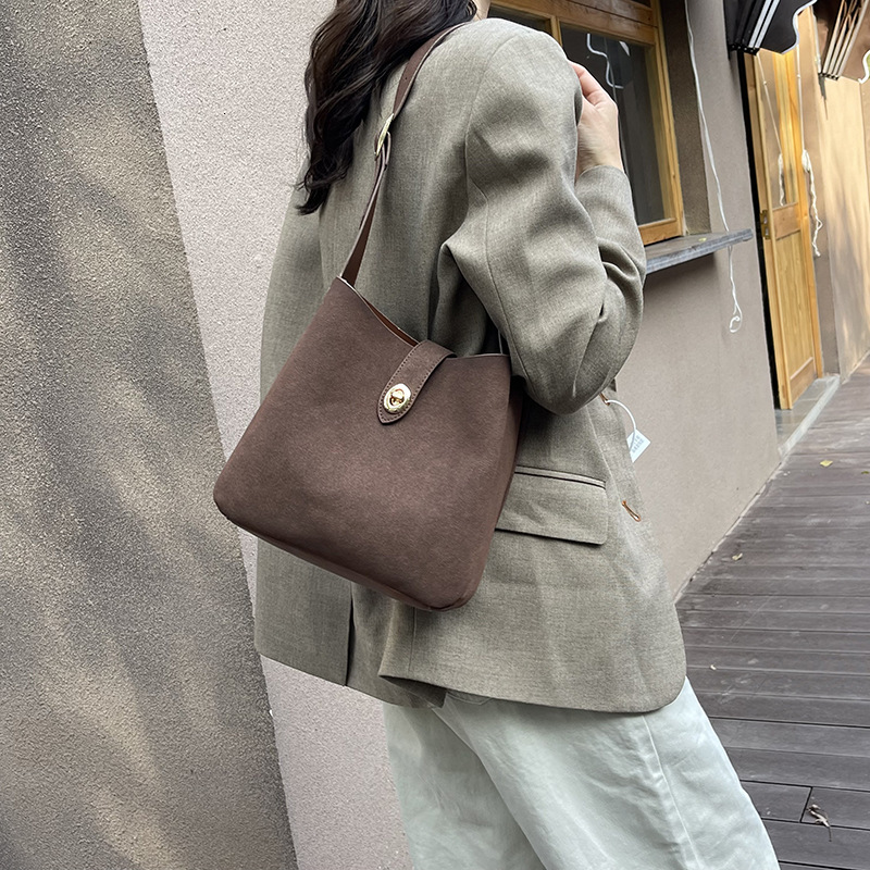 Cross border autumn simple small bag women's multifunctional large capacity female bag designer bag high-end shoulder bag luxury bag