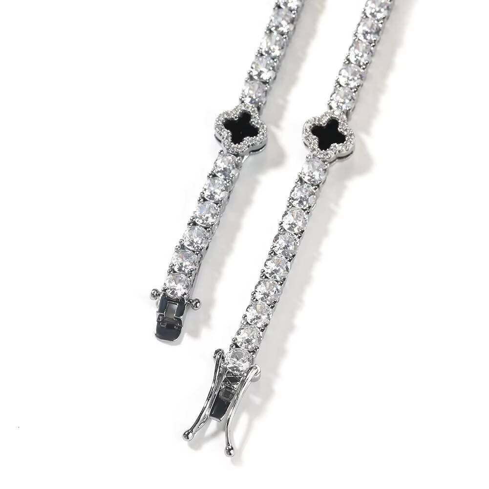 Ladies diamond red green black clover Cuban chain; Hip hop cubic moissanite pendant necklace; Designer moissanite.