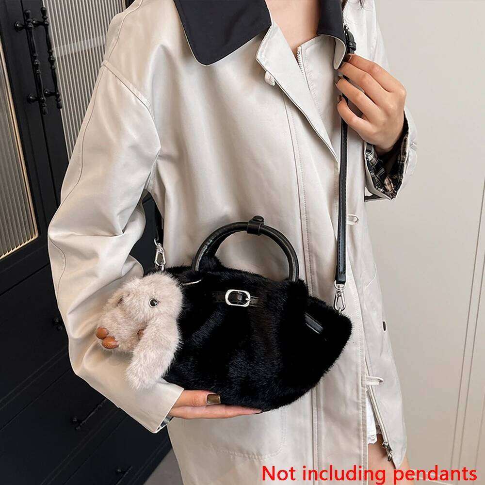 Women's Furry Handbag, Retro Style, Large-Capacity Fashionable Crossbody Bag, Detachable Shoulder Strap Tote Bag