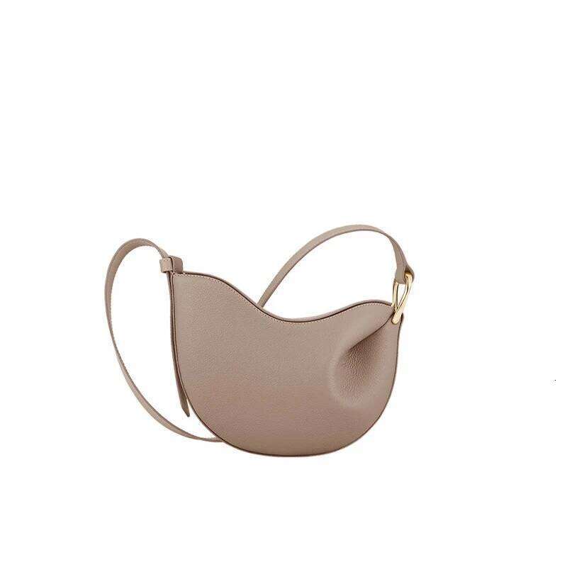 2025 women's new genuine leather shoulder crossbody pea bag, niche casual hand-held armpit bag