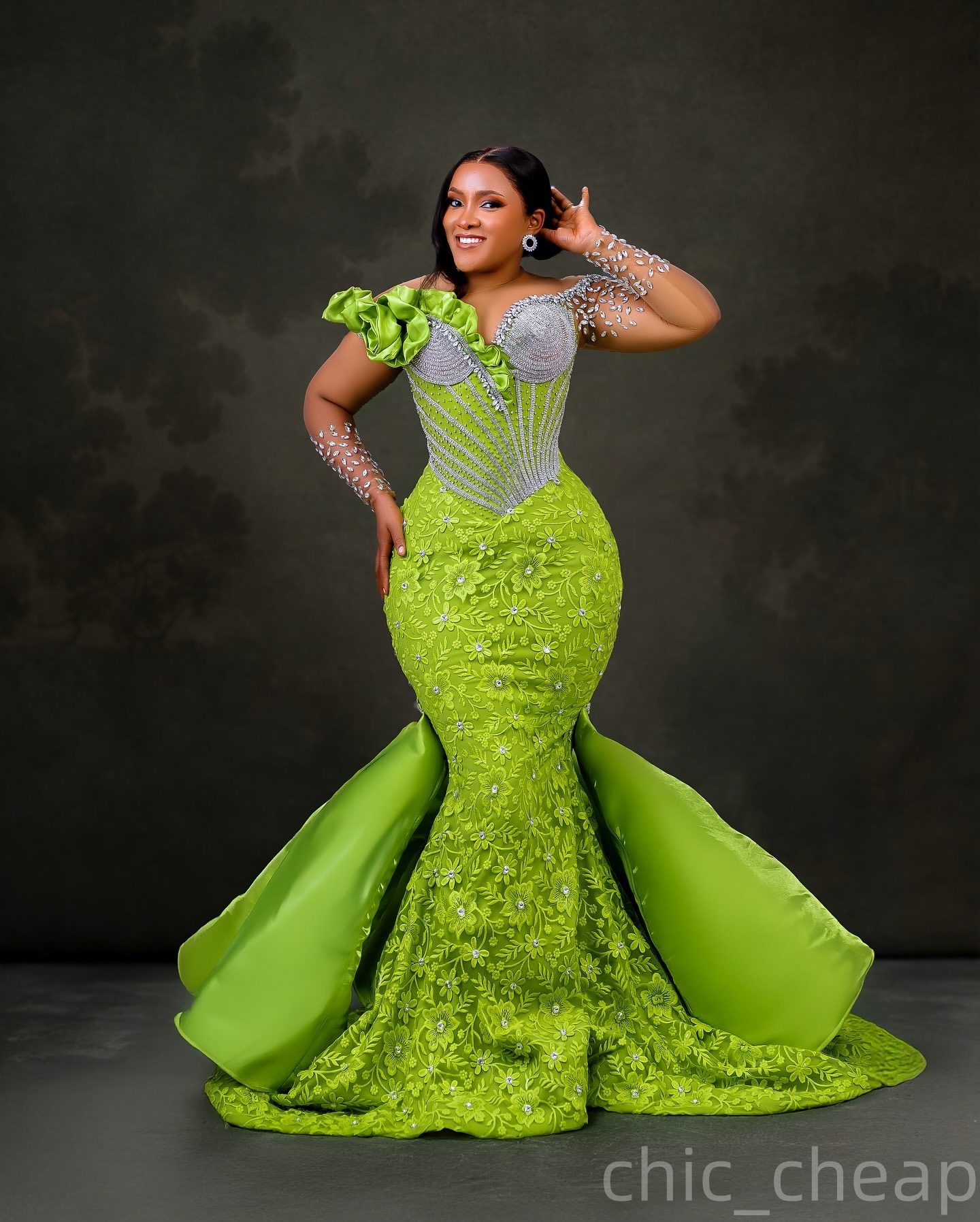 Mermaid Green Prom Dresses 2025 Lace Crystals Detachable Train Satin Evening Formal Party Second Birthday Engagement Gowns Plus Size Dress For Special