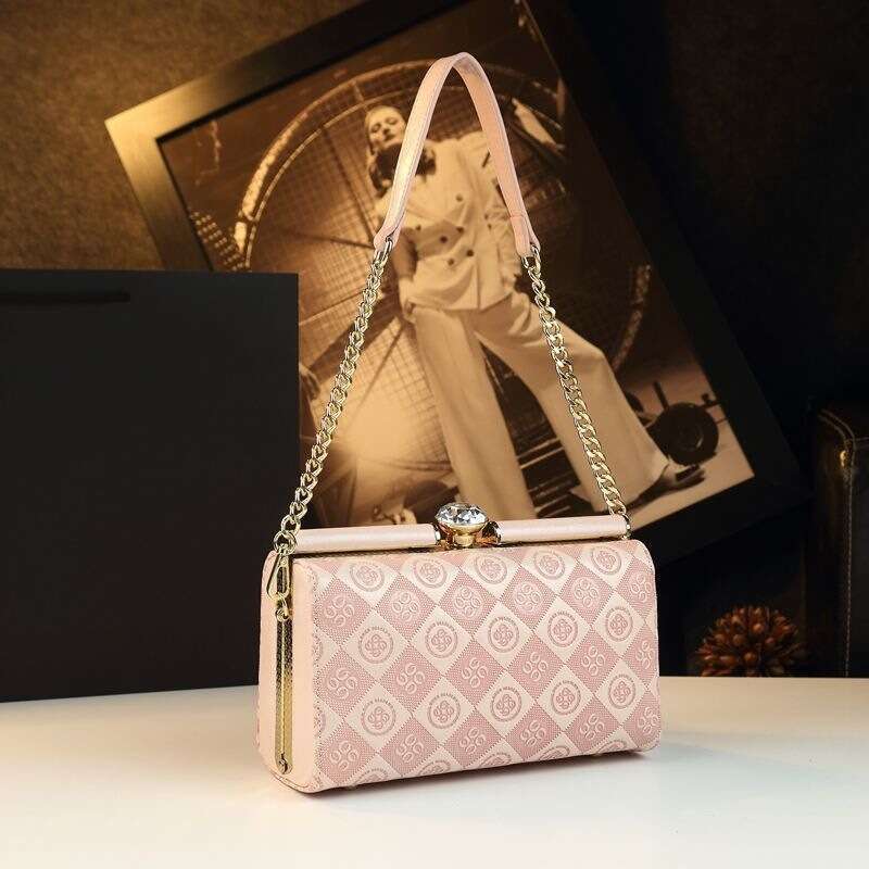 Luxury bag New Fashion Clip Underarm Niche Design Baguette Exquisite Light Genuine Leather Single Shoulder Crossbody Bag for Women