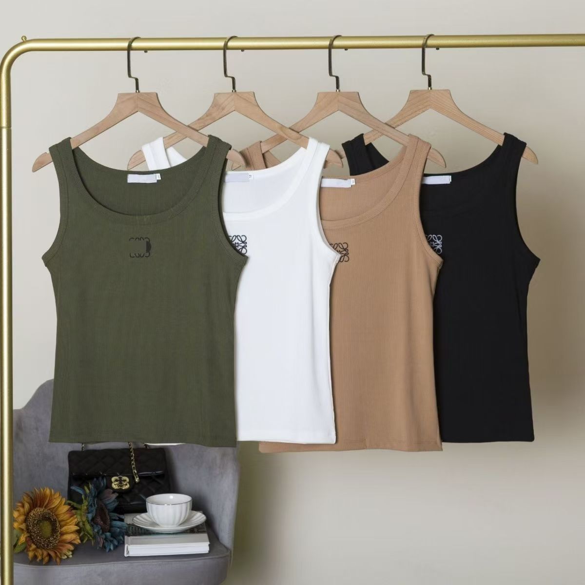 Women's Tanks Camis Designer womens vest top Shirts Tank Top Fashion women's t-shirt Summer sexy Sleeveless Cami Elastic Sport Knitted Tank luxury cotton tees pullover