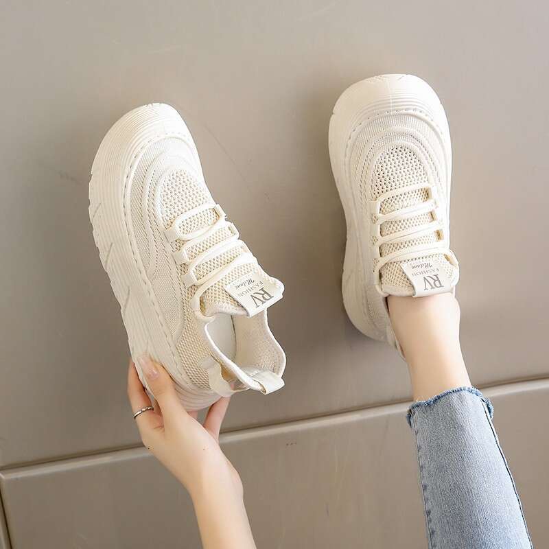 Stepping on Clouds Black Work Shoes for Women Soft Sole Comfortable Kitchen Non-Slip KFC Summer Breathable Size 34 Sneakers