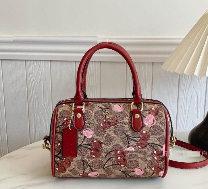 Tote bag Designer bag women's tote bag Postman bag Shopping bag Beach bag Fashion famous high quality underarm bag Shoulder bag C1