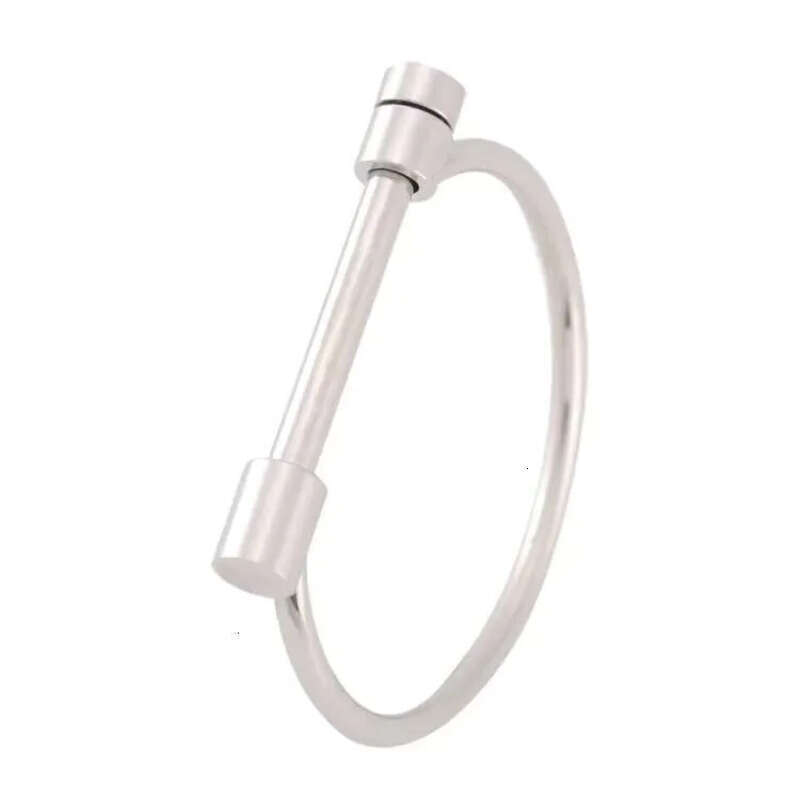 DHcollections Gilded Stainless Steel For Girls, Fashionable Bracelet With Round Chain Hammer Striking Texture Buckle