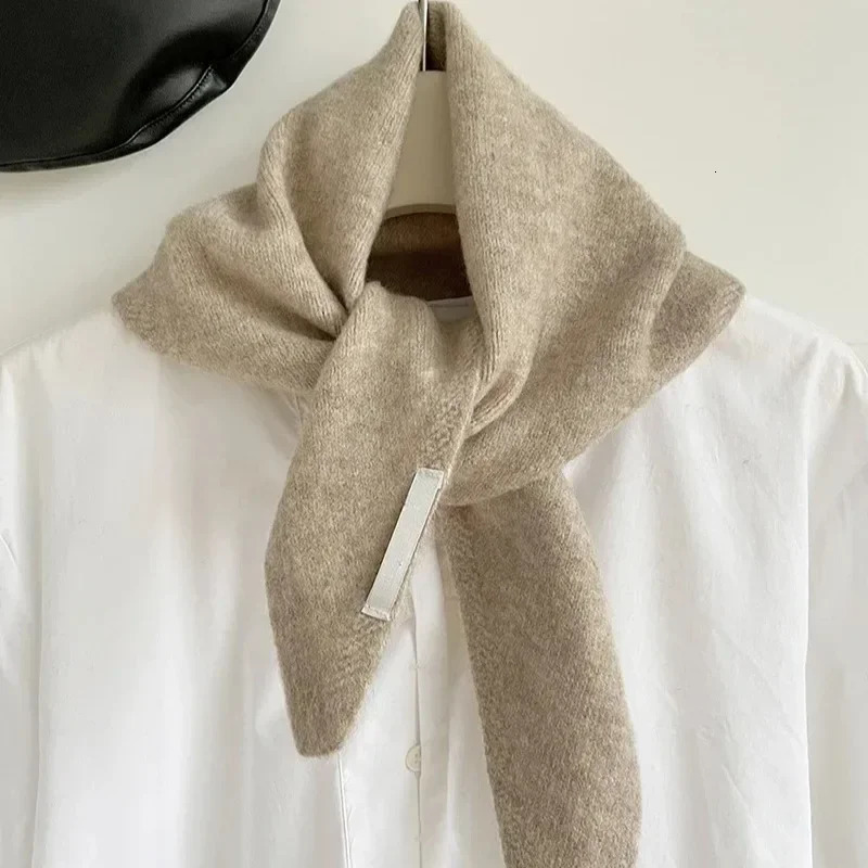 British Korean Style Niche Wool Knitted Triangular Scarf Women Headscarf Knitted Scarf Multifunctional Warm Knitted Scarf 250930