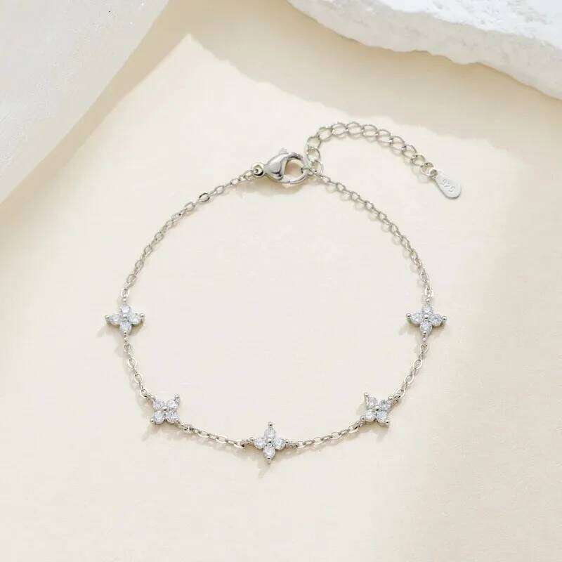 Sier Plated Cubic Zirconia Four Leaf Clover Charm Bracelet for Women Girls Adjustable Chain Link Jewelry Gift