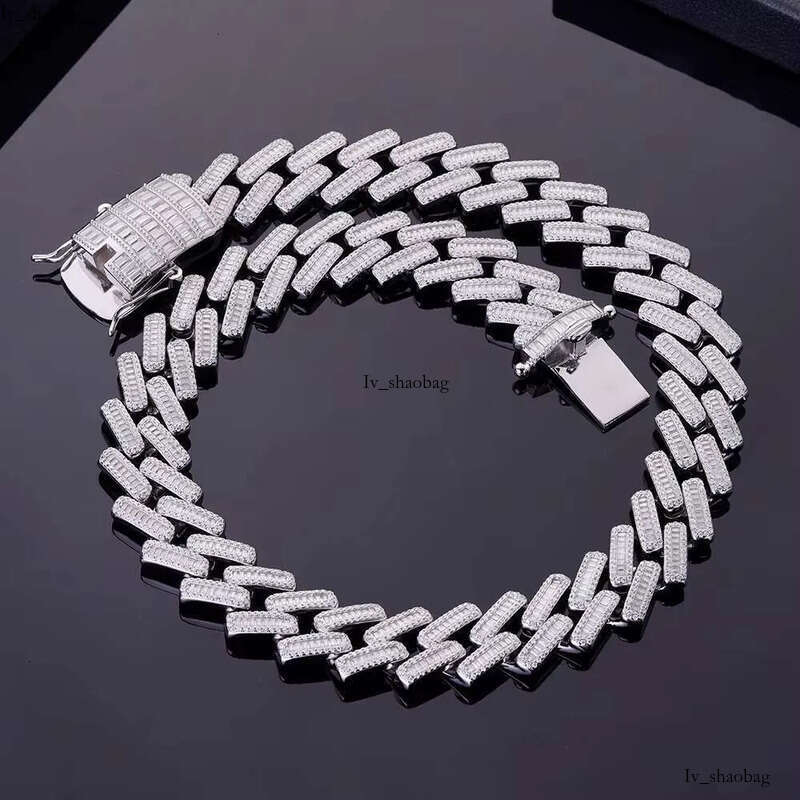 High Quality Hip Hop Jewelry Moissanite Customized Iced Out Cubic Zircon Sterling Sier Cuban Chain Necklace for Men
