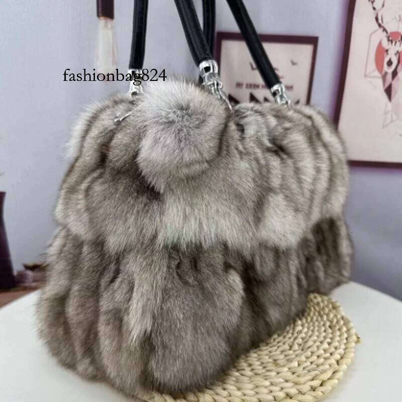 Korean version Genuine Natural Fox Fur Women Clutch Purses Evening Party Winter Chain Shoulder Bag