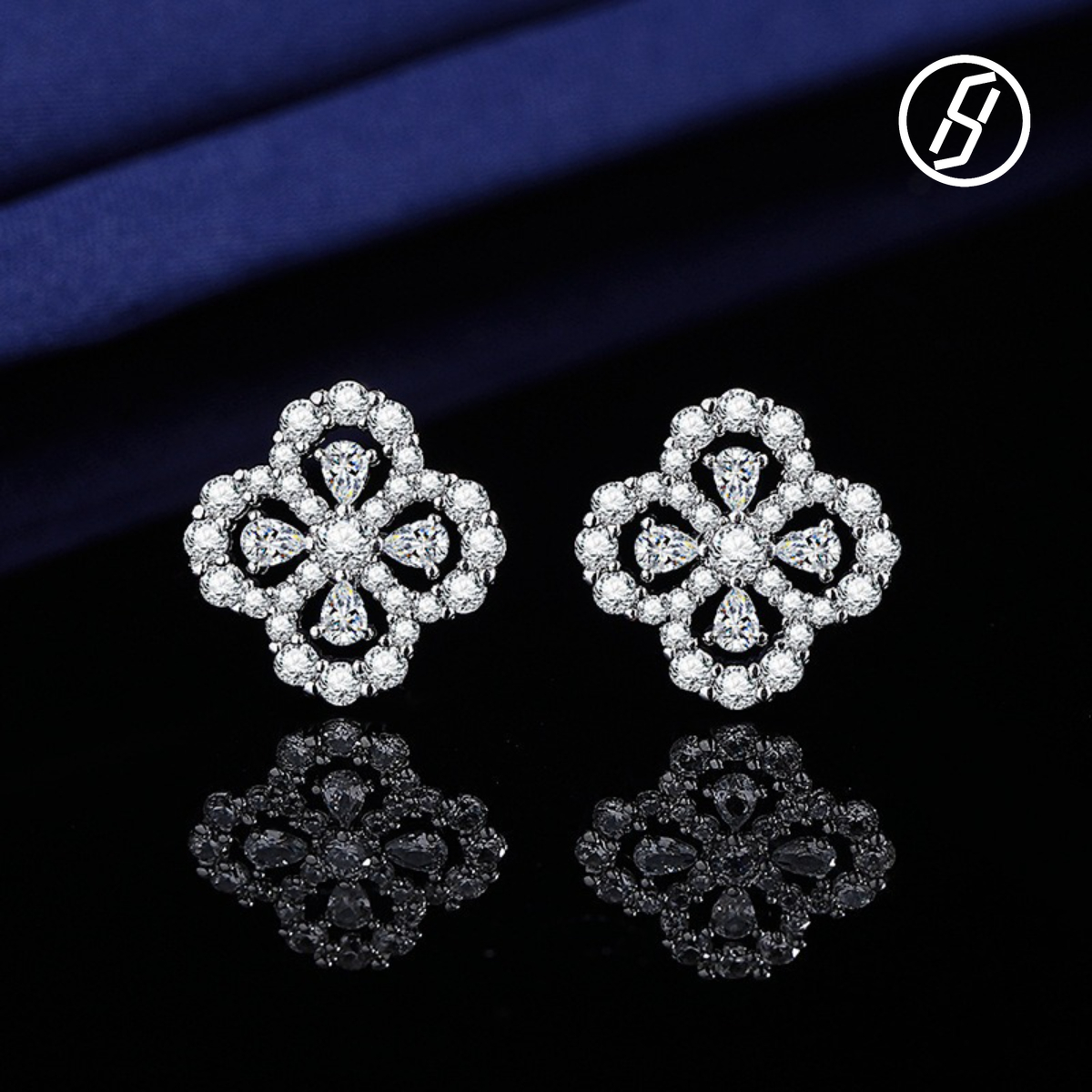 Fine Craft Full Diamond High-grade Clover Necklace Bracelet Earrings Ring Set Valentine's Day Gift Wedding Dinner Original Jewelry Z260313