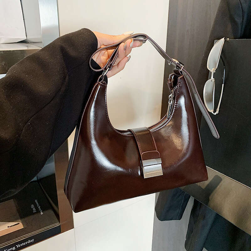 designer bag Luxury bag Oil Leather Crossbody for Women New Large Capacity Fashion Versatile Commuter Underarm Shoulder Bag
