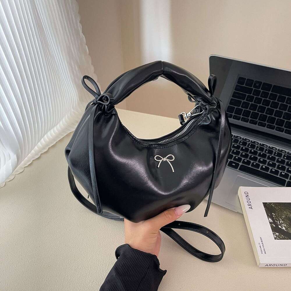 designer bag Luxury bag Large Capacity for Women New Niche Design Pleated Shoulder Casual Commuter Dumpling Bag