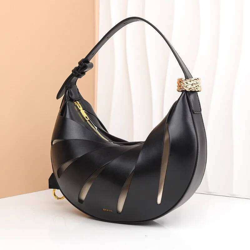 Shoulder 2025 new niche crescent fashion sense women's commuter underarm shoulder bag