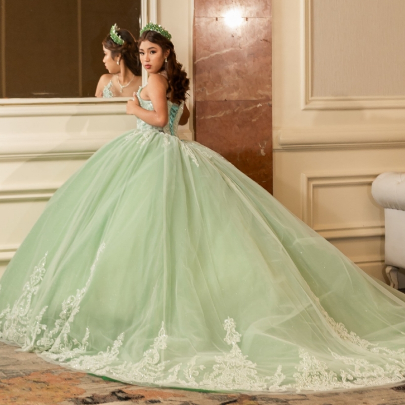 Sage Green Shiny Quinceanera Dresses Off The Shoulder Sequin Applique Lace Beading Tull Party Birthday Sweet 16 Dress Vestidos 15 De Anos