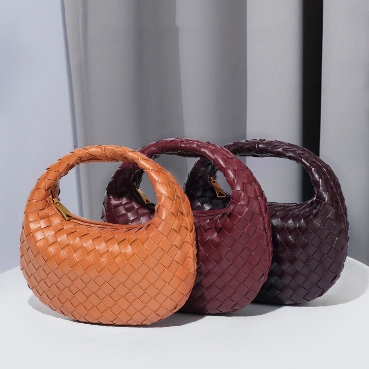 Designer Handbag New Mini Dumpling Bag Fashion Luxury Bag Chain Shoulder Handbag Handmade Woven Crossbody Women's Bag