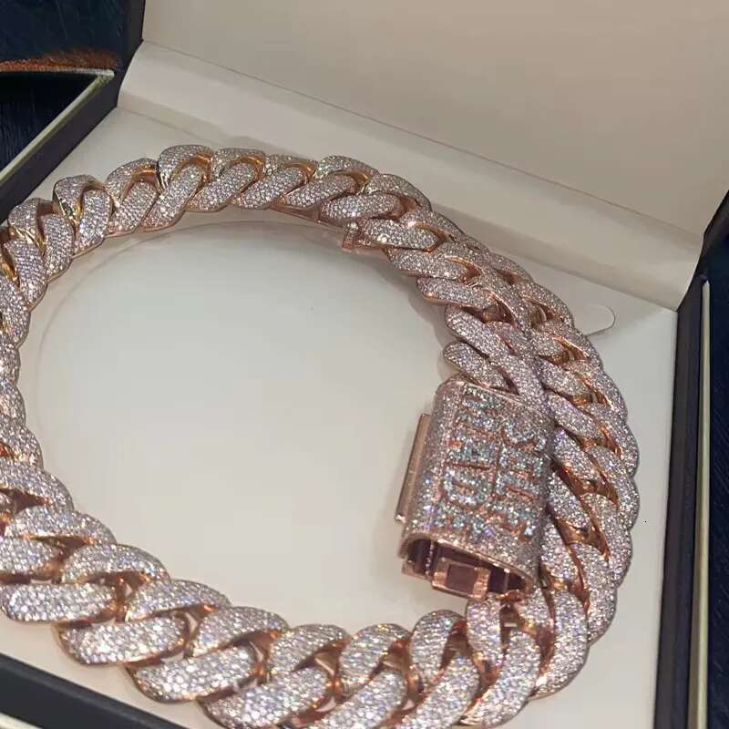 Custom VVS Moissanite Iced Out for Men Heavy Solid Sier Gold Plated Dia Rapper Necklace Cuban Link Chain