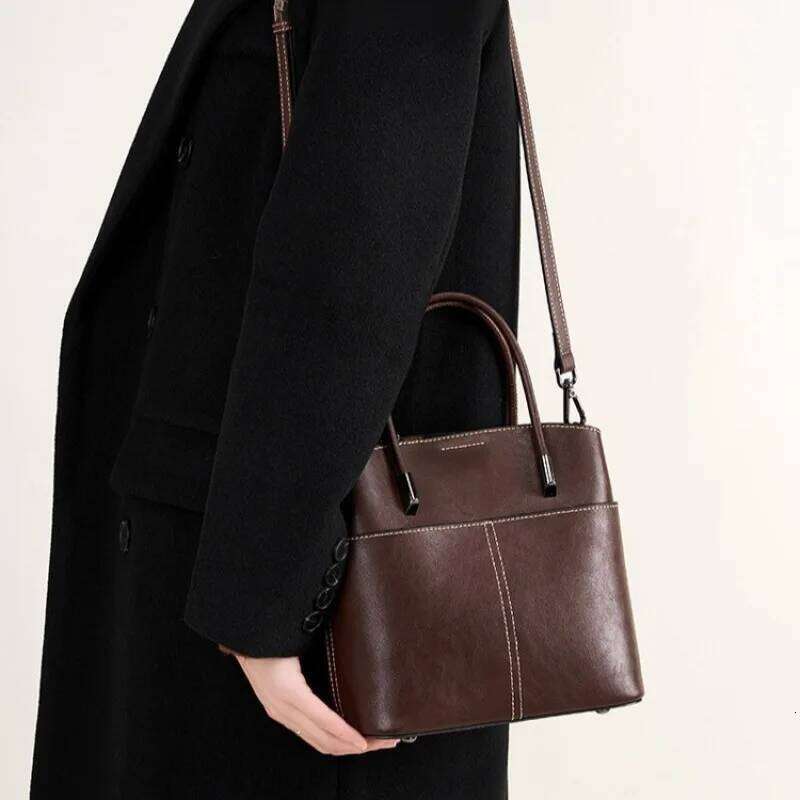Italian Popular Cowhide Large-Capacity Bag/Ladies Large Capacity Casual Body Bucket Bag