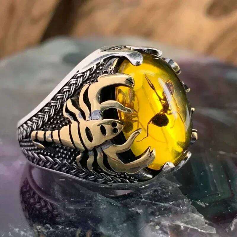 Vintage Big Oval Natural Agate Stone Men Retro Inlaid Yellow Red Zircon Ant Ring for Women Wedding Band Jewelry
