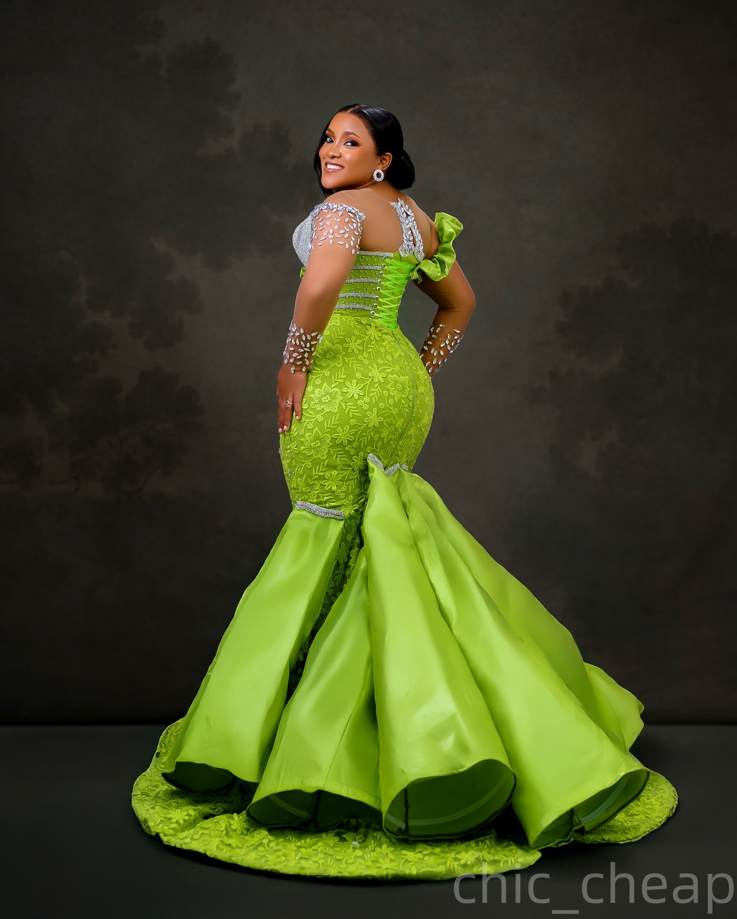 Mermaid Green Prom Dresses 2025 Lace Crystals Detachable Train Satin Evening Formal Party Second Birthday Engagement Gowns Plus Size Dress For Special