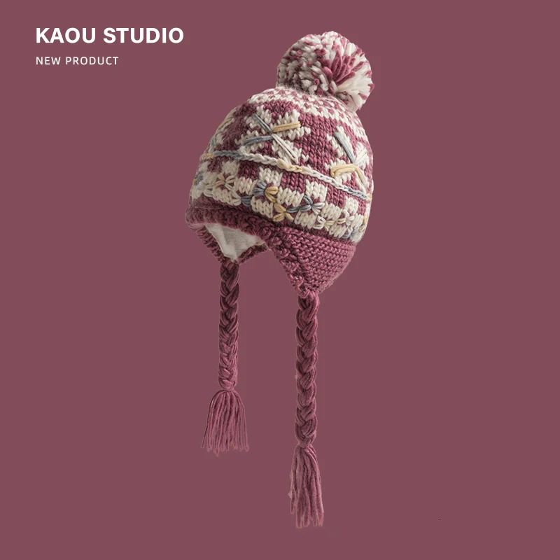 Winter Retro Jacquard Knitted Bomber Hats Women Retro Snowflake Hairball Decoration Warm and Piled Thickened Lei Feng Hat 250930
