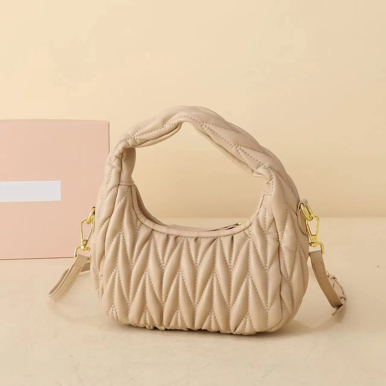 Elegant Compact Mak… - image