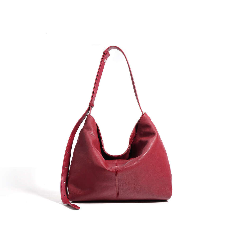 Sheepskin Niche Lazy Style Tote 2025 New High-Quality Commuter Crossbody Large Capacity Shoulder Bag