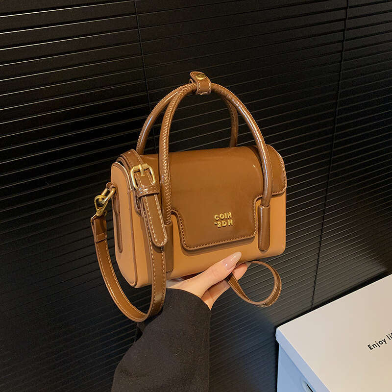 designer bag Luxury bag High-Quality Trendy for Women New Fashion Versatile Handbag Shoulder Crossbody Commuter Small Square Bag