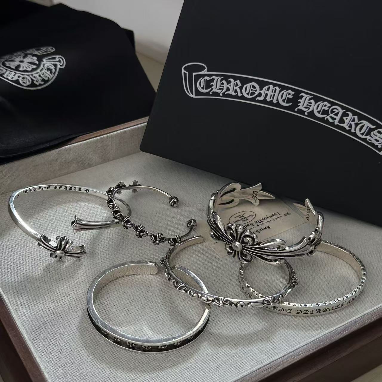 TOP Bangles designer bracelet chrome cross bracelet for women men jewelry s925 thai silver punk bracelet vintage craftsmanship silver gold bracelet holiday gift