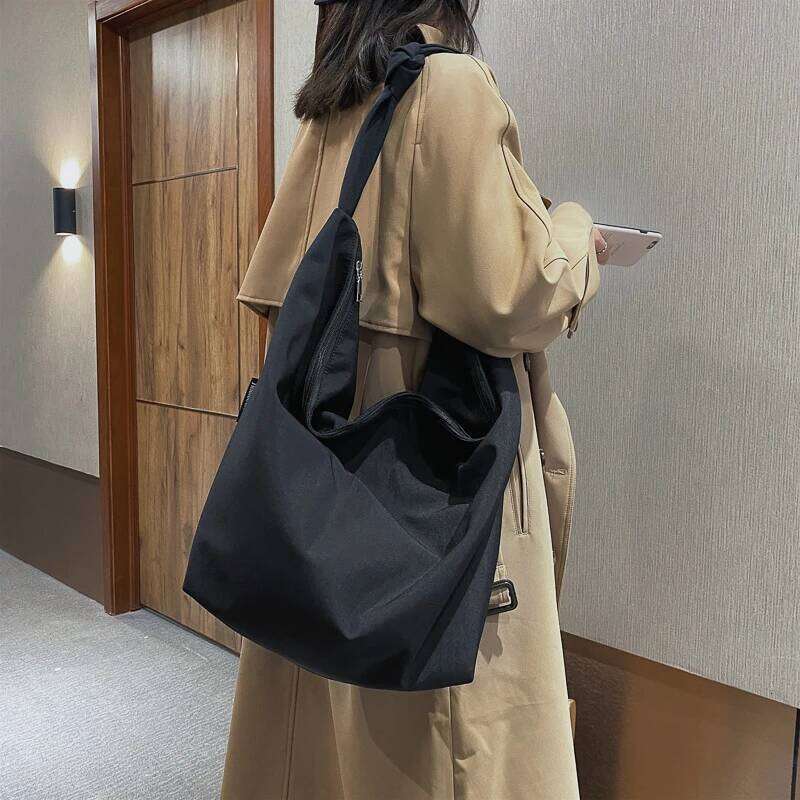 Pure Color Nylon Big Tote Bags for Women 2021 New Shoulder Shopping Bag Waterproof Fabric Handbags Simple Fashion Hobo Bolso