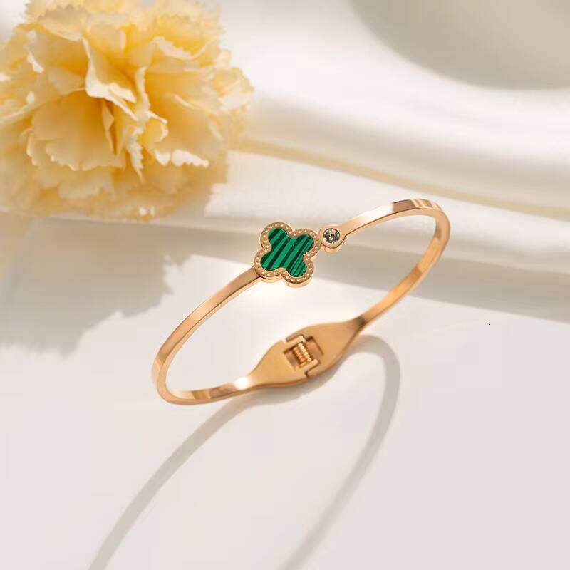 Clover Roman Numerals Waterproof moissanite chain Pvd sterling silver Gold Plated Fashion Jewelry Bracelet Women's Bangle