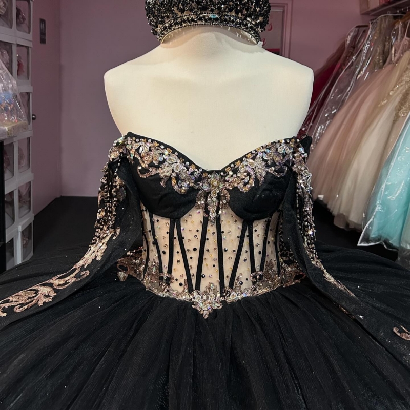 Black Shiny Quinceanera Dresses Off The Shoulder Gold Applique Lace Beading Crystal Tull Party Birthday Sweet 16 Dress Vestidos 15 De Anos