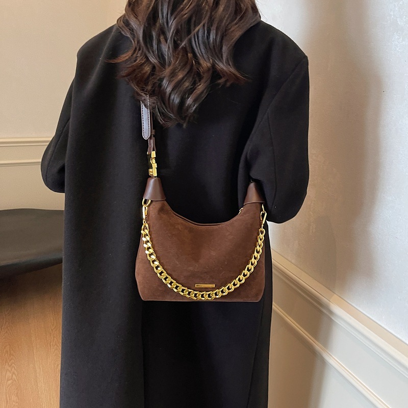 Luxury Brand Designer Bag Frosted Vintage Bag For Women, Autumn Winter 2025 New Niche Design Crossbody Bag With High-End Chain Handle Dumpling Bag