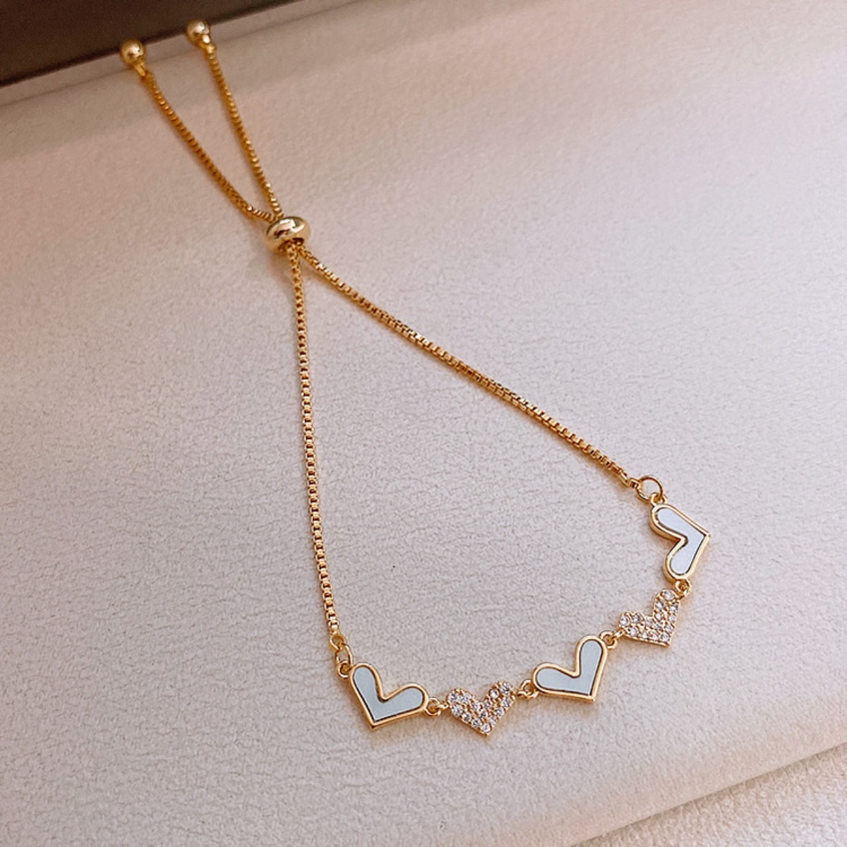 Gold - Toned Heart - Shaped Bracelets With Enamel And Crystal Accents Adjustable Chains Delicate Daily Romantic Jewelry Gift For Her High - Quality An