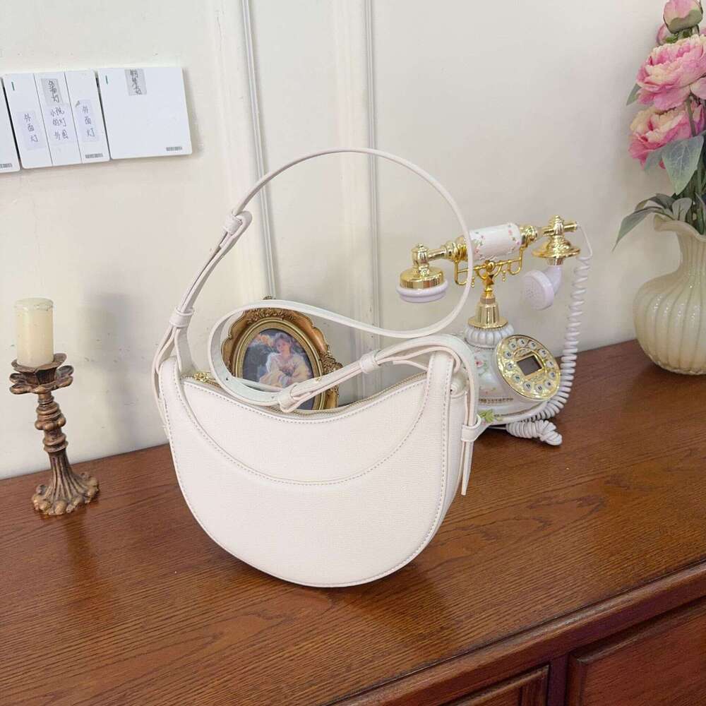designer bag Luxury bag French Niche Crescent New High-End Saddle Single Shoulder Crossbody Underarm Bag for Women