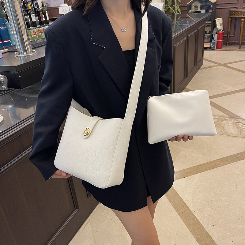 Cross border autumn simple small bag women's multifunctional large capacity female bag designer bag high-end shoulder bag luxury bag