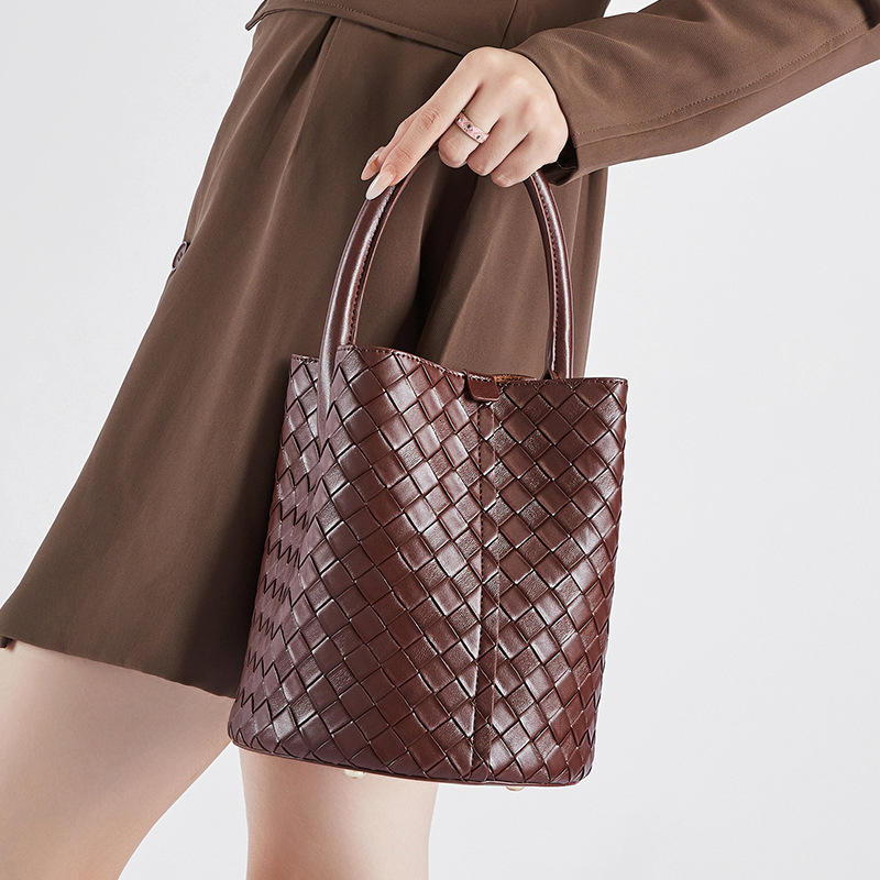 Designer Handbag Bag For Women High-end Feel 2025 New Women's Bag Genuine Leather Handbag Versatile Woven Luxury Bag Bucket Shoulder Crossbody Ba