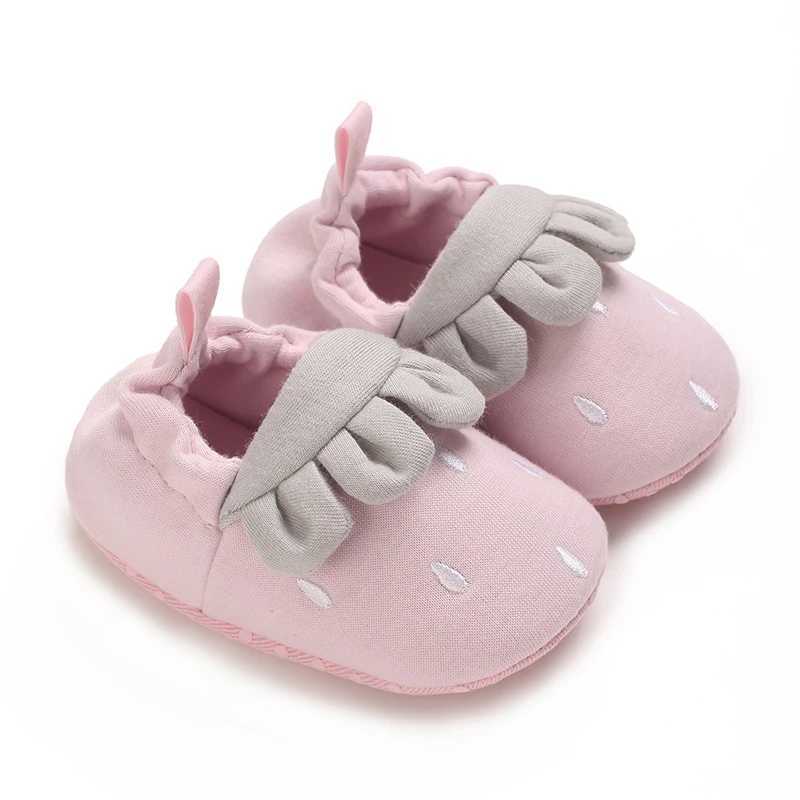 Cute Strawberry Baby Shoes Pure Cotton Soft Sole Anti Slip Walking Shoes Breathable And Warm Outdoor Newborn ShoesJ250930