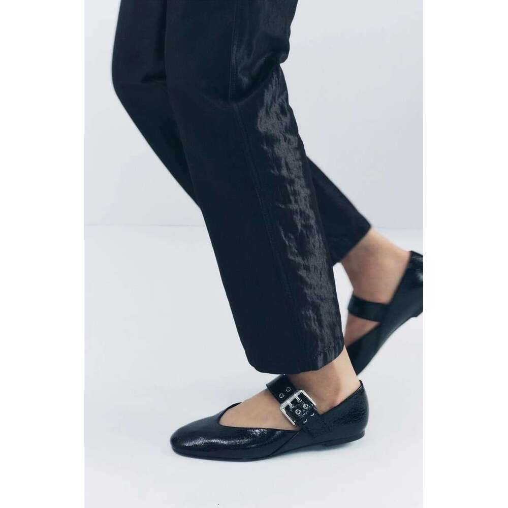 Designer Shoe 2025 Black Strap Buckle Mary Jane Style Ballet New Flat heel Round Toe Shallow Mouth Single Shoes for Women