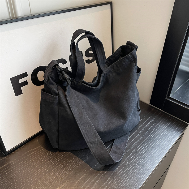New casual simple shoulder bag popular, niche fashion elegant, versatile for daily work and commuting, luxurious and durable, multi-functional handbag