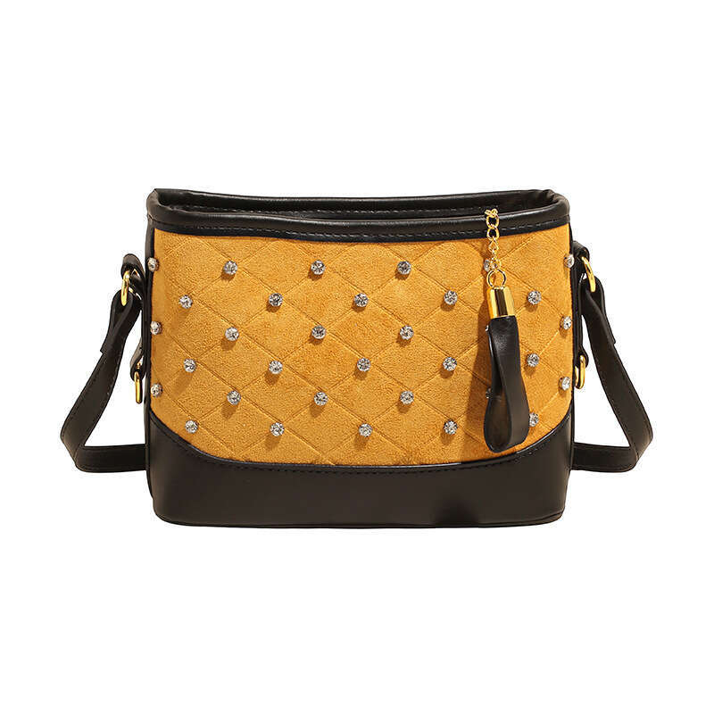 designer bag Luxury bag Fashion Quilted New Casual Versatile Niche Crossbody with Rhinestones Bucket Bag for Women