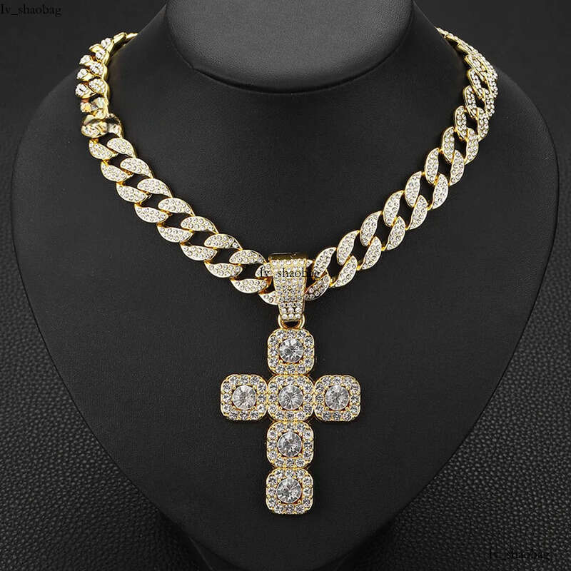 Sunnice Full Dias Attached Christine Cuban Jewelry Religion Quality Sier Golden Colored Hiphop Fashion Chains