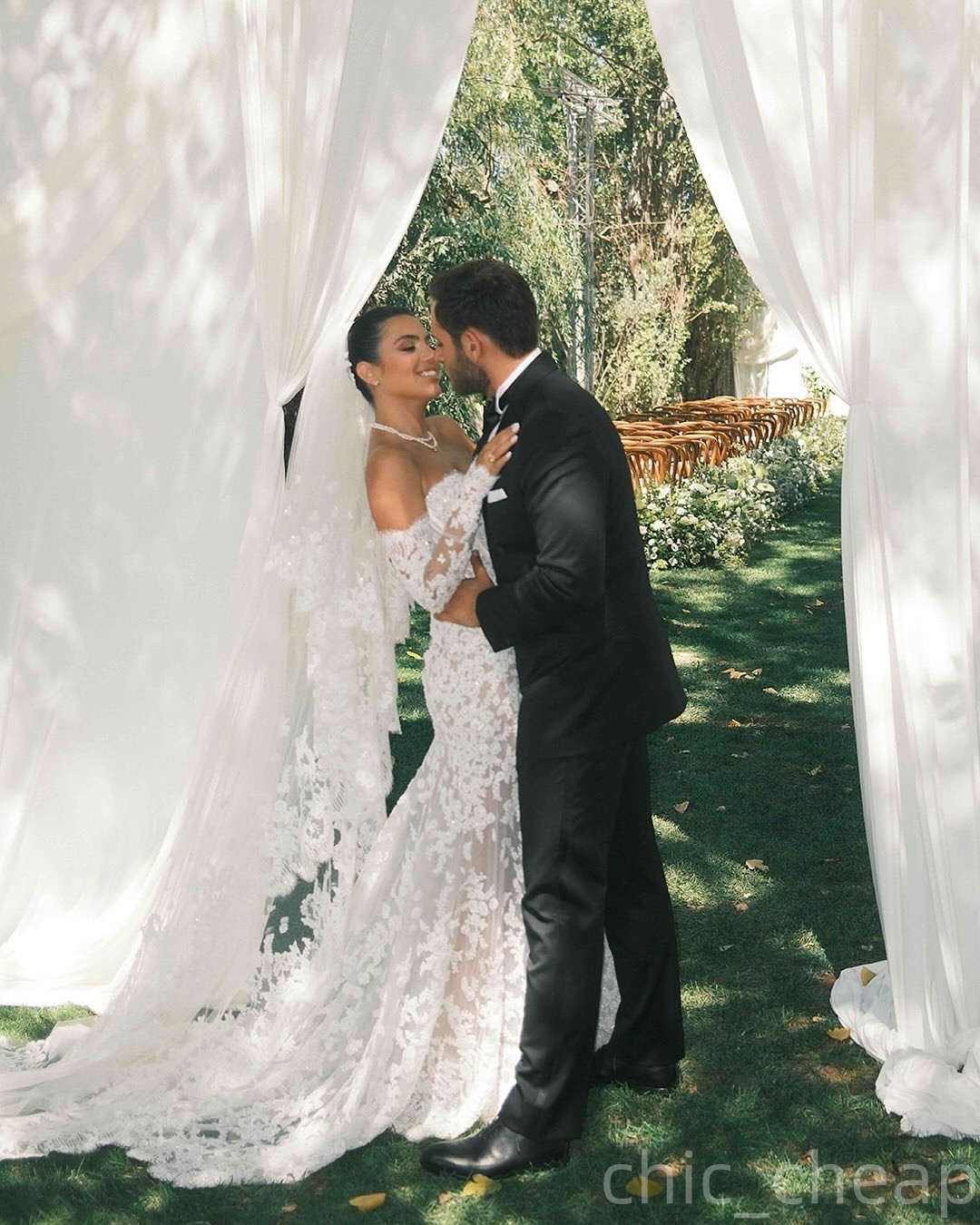 2025 Aso Ebi Plus Size Ivory Mermaid Wedding Dress Sweetheart Long Sleeves Detachable Train Vintage Bridal Gowns Dresses robe de mariee ZHJ046