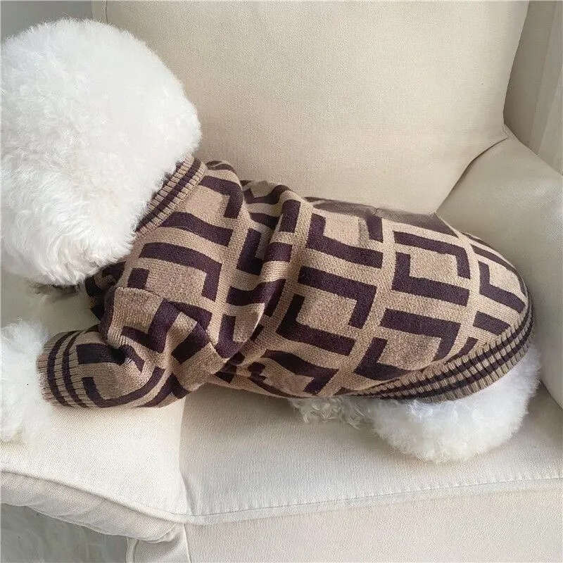 2025 new s Apparel Autumn Winter Plaid Pet Fashion Embroidery Classic Puppy Sweater Designers Dog Clothes With Letters