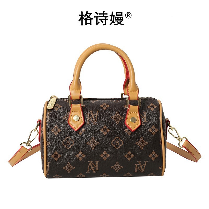 Luxury Brand Designer Bag Women's Bag Single Shoulder Versatile Handbag Vintage Floral Retro Bag Popular Trendy Large Capacity Crossbody Bag Simp