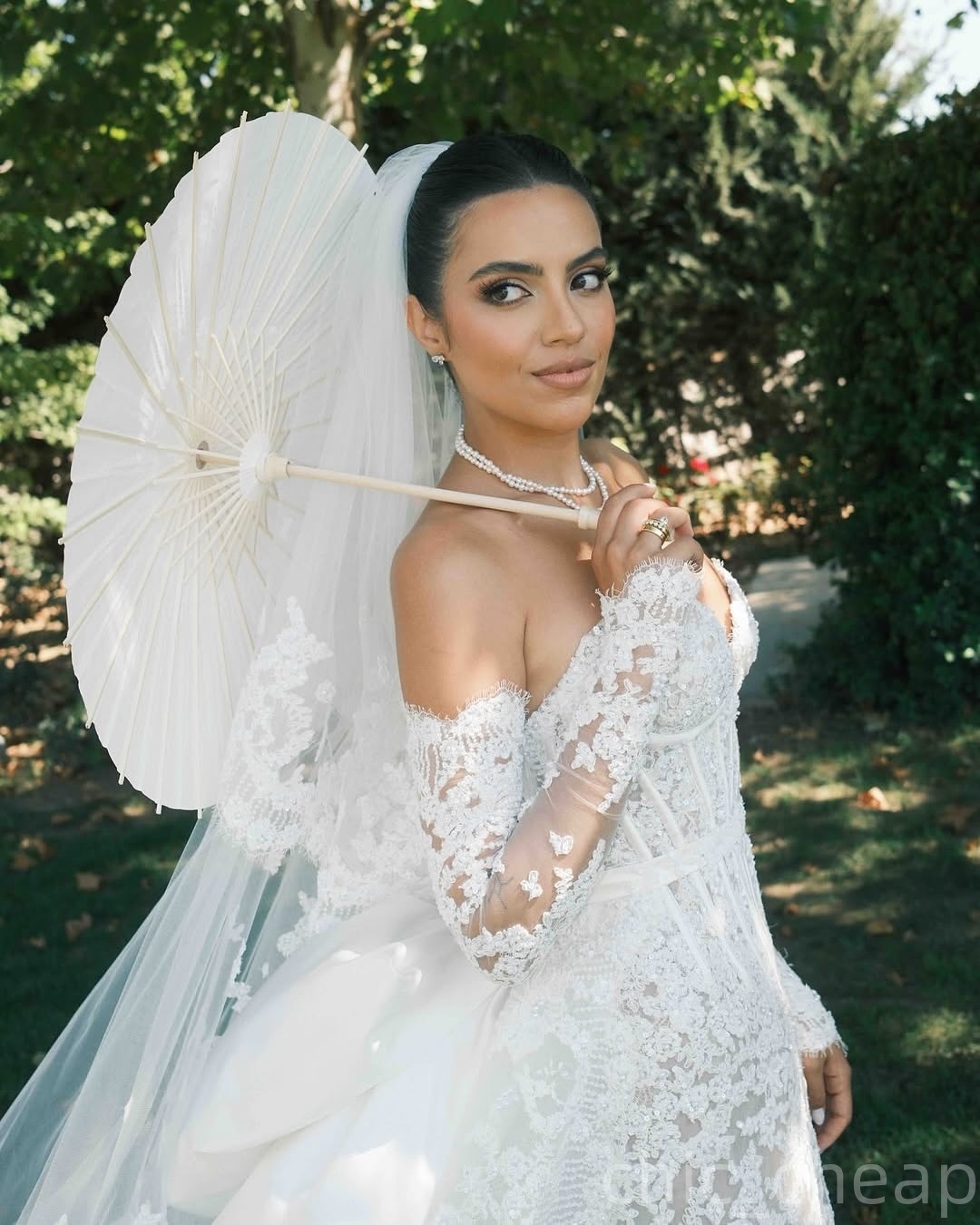 2025 Aso Ebi Plus Size Ivory Mermaid Wedding Dress Sweetheart Long Sleeves Detachable Train Vintage Bridal Gowns Dresses robe de mariee ZHJ046