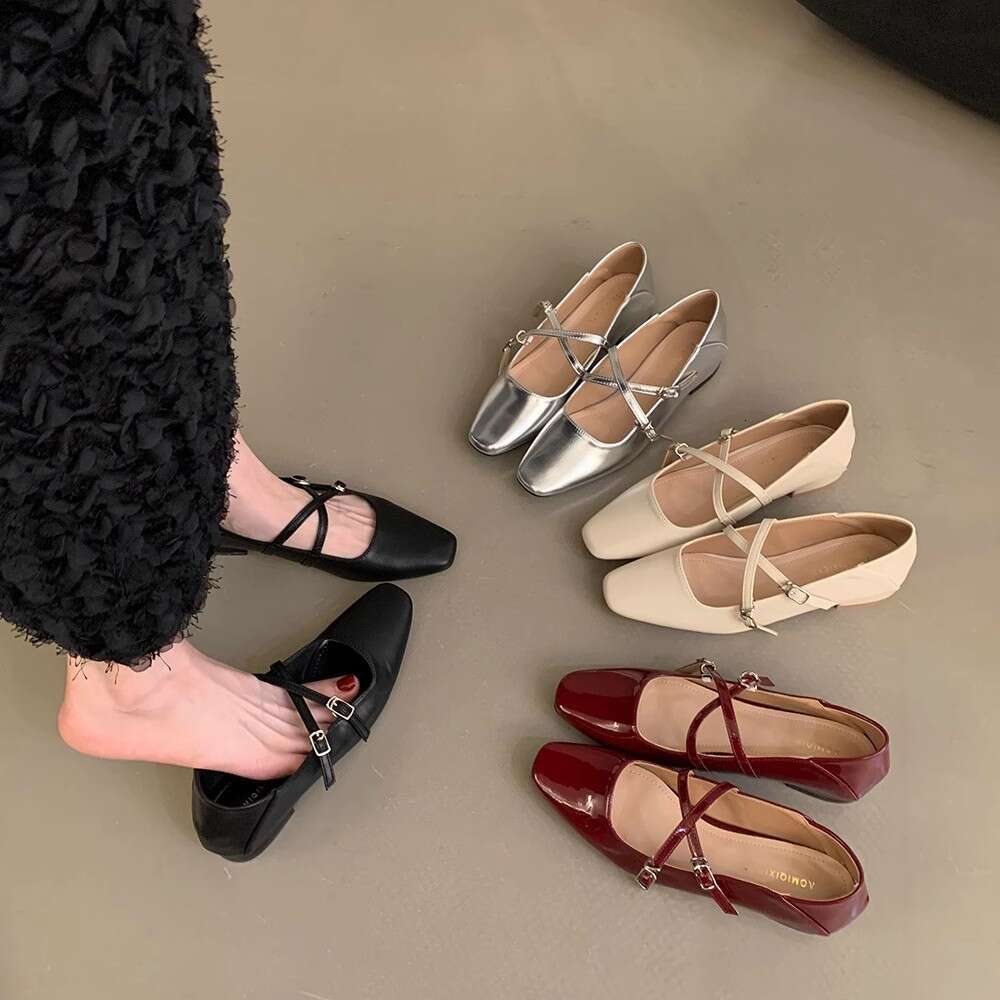 silver Shallow Mouth Single for Women Spring New Korean heelegant Fairy Style Gentle Commuting Chunky heel Mary Designer Shoe Jane Small Leather Shoes
