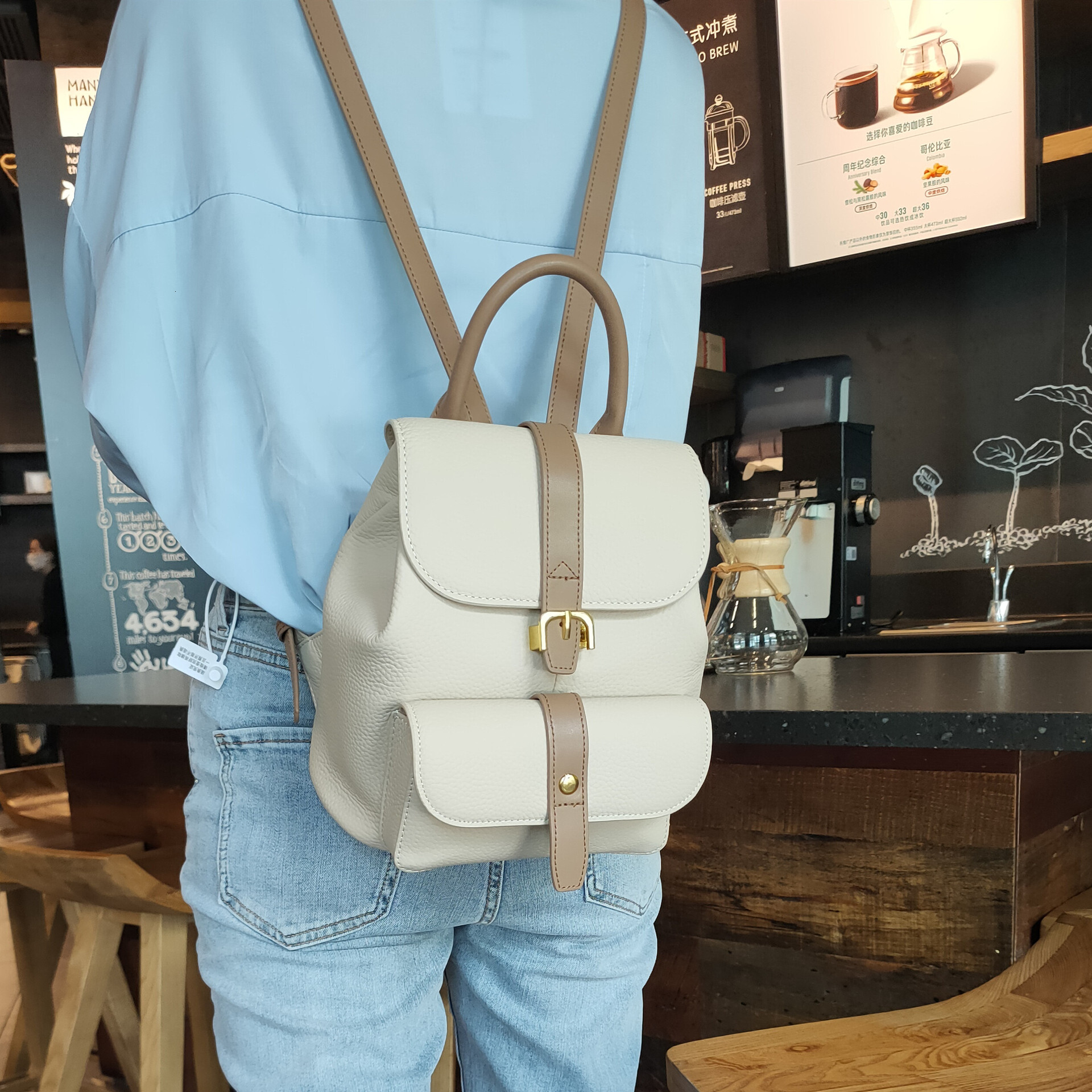 2025 New Backpack Women's Bag Designer Backpack Fashion Multi functional