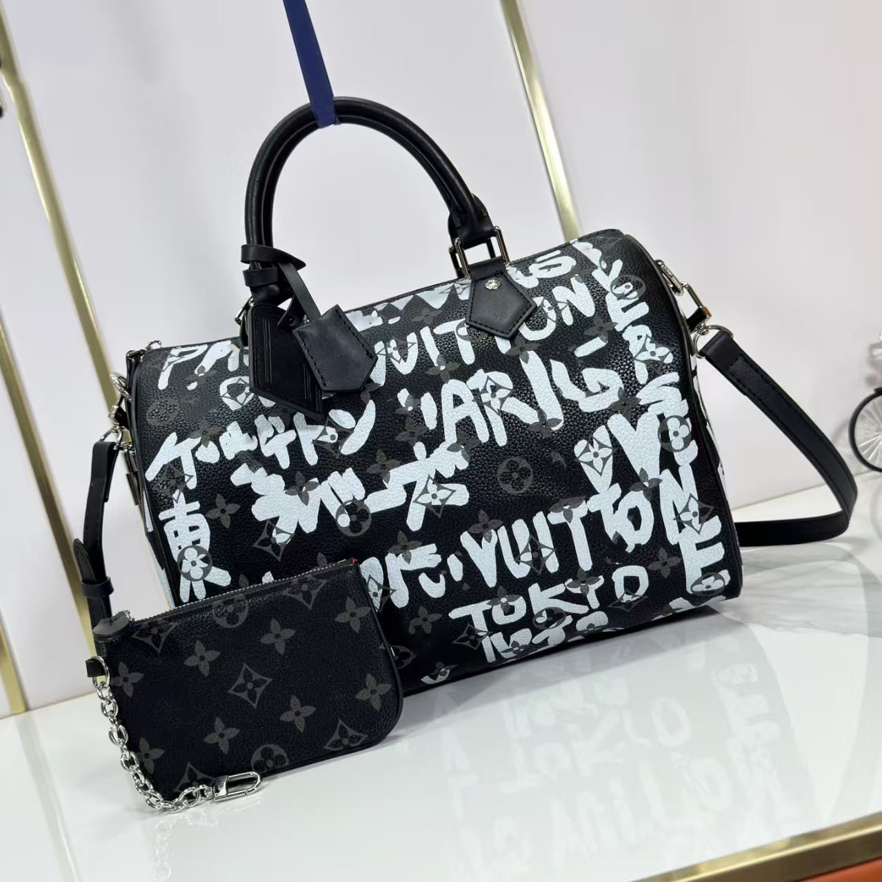 10A Designer Bag Luxury Speedytote Pillow totes P9 Handbag Duffel shoulder bag Leather Travel Bag Mens Black graffiti Shoulder Crossbody bag Pouch Purse Boston