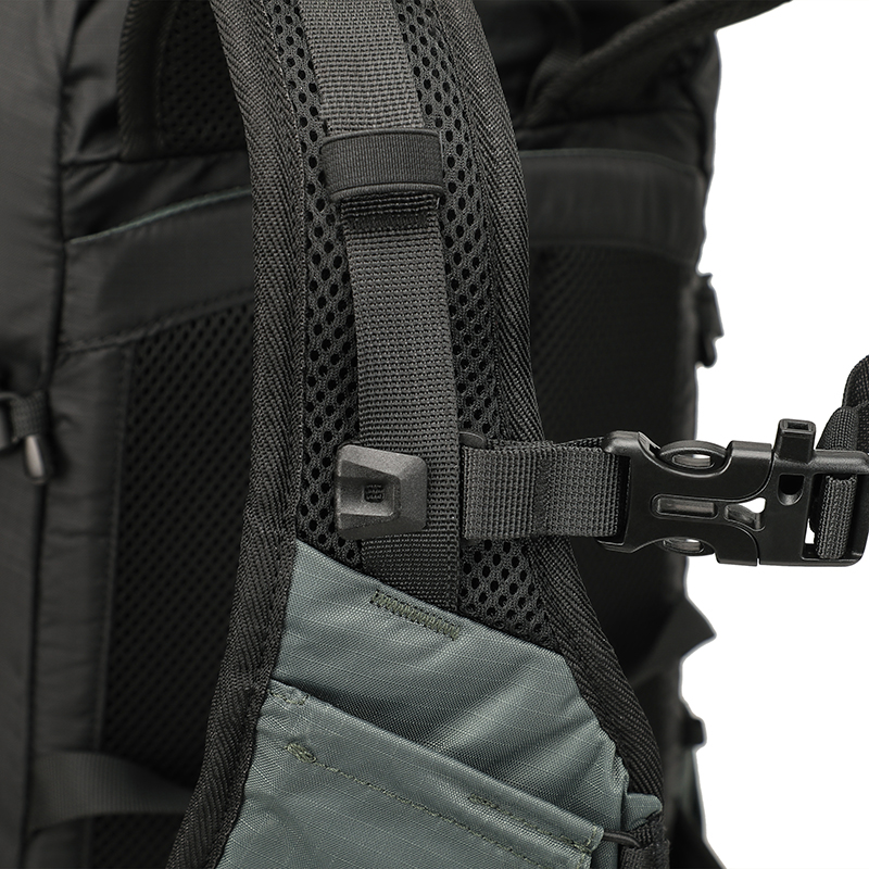 Sewafox Hiking Backpack Lightweight Waterproof Backpack for Men and Women Suitable for Mountaineering Travel Outdoor 22L Olive Green and Glacier Gray